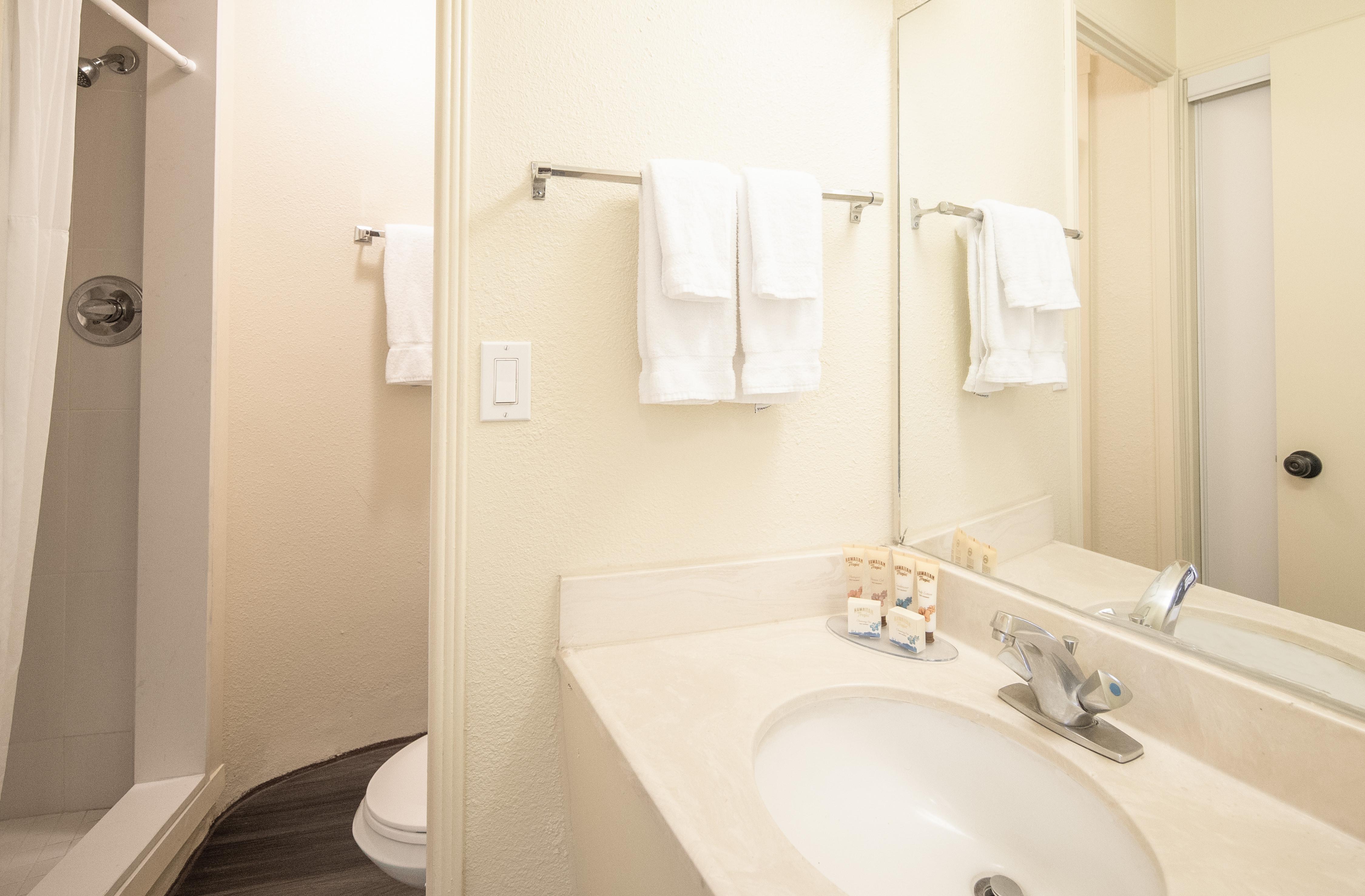 Ohia Waikiki Studio Suites Honolulu Exterior photo
