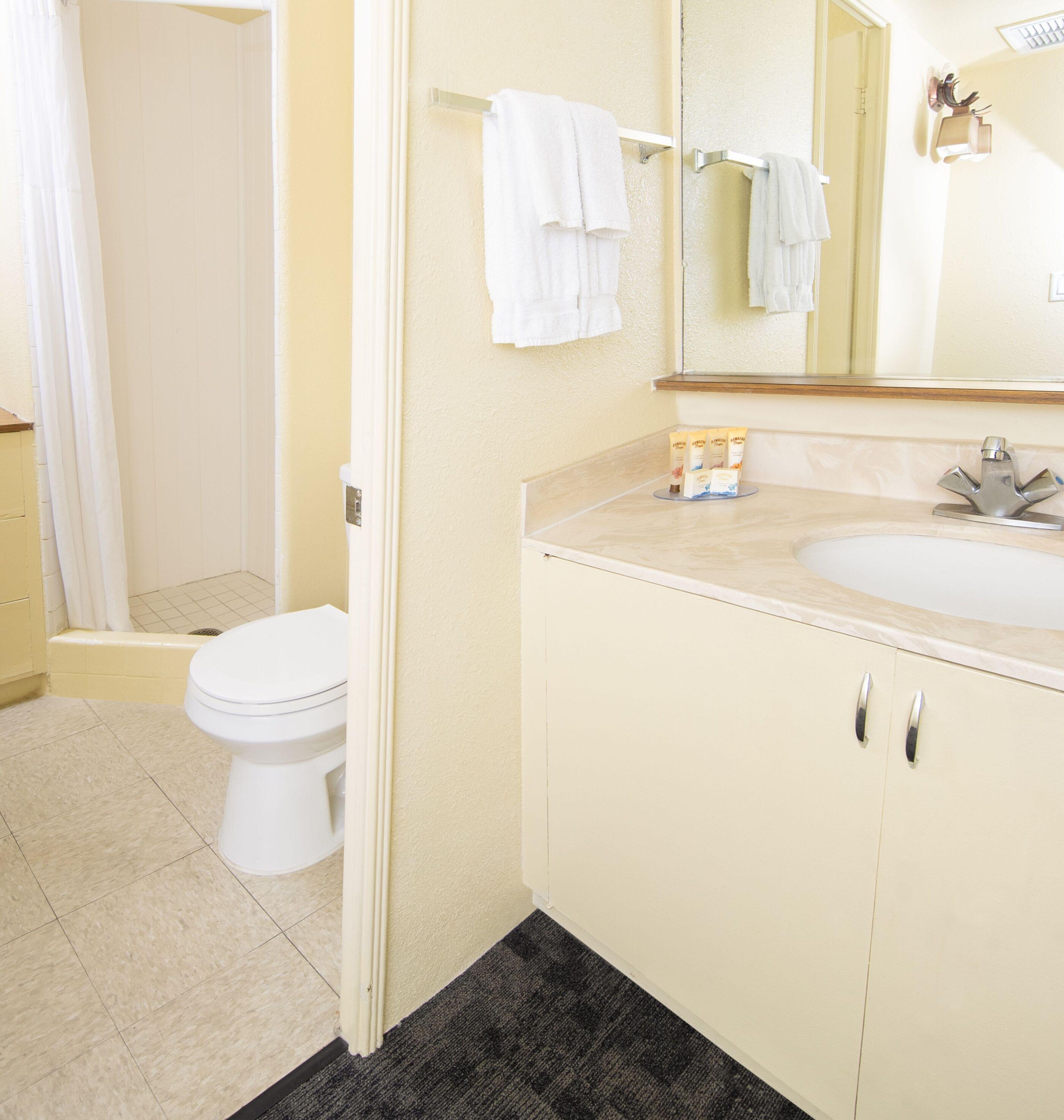 Ohia Waikiki Studio Suites Honolulu Exterior photo